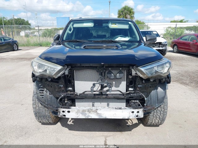 Toyota 4Runner Sr5