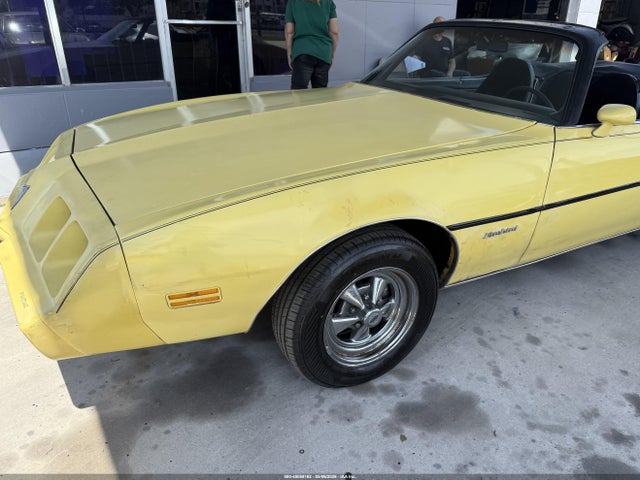 Pontiac Firebird Esprit