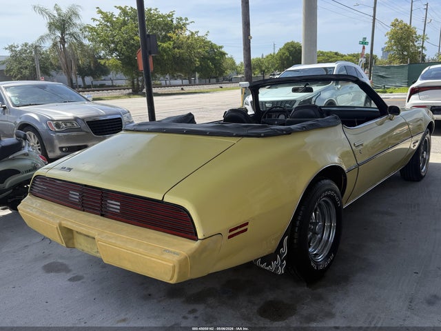 Pontiac Firebird Esprit