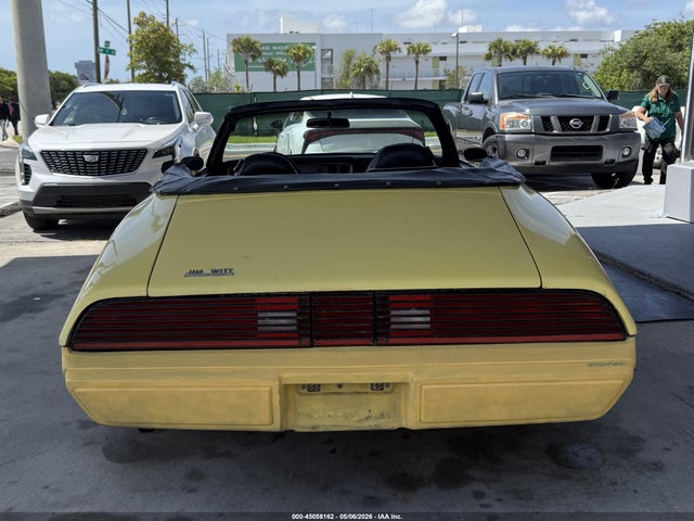 Pontiac Firebird Esprit