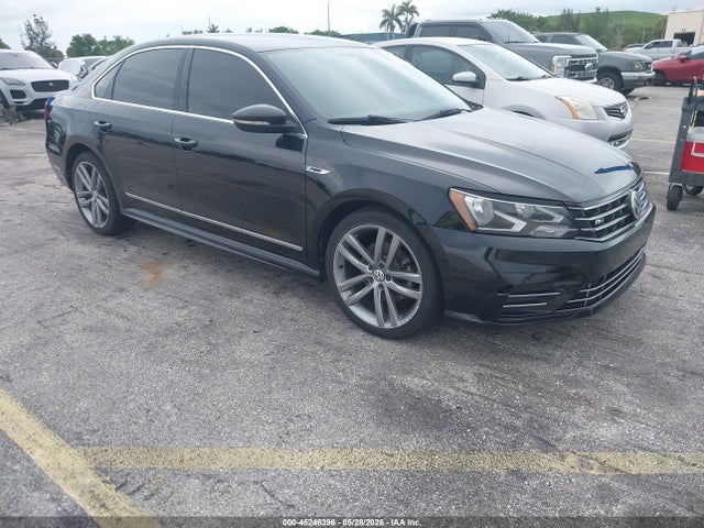 Salvage Volkswagen Passat Image