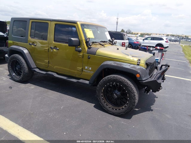 Salvage Jeep Wrangler Image