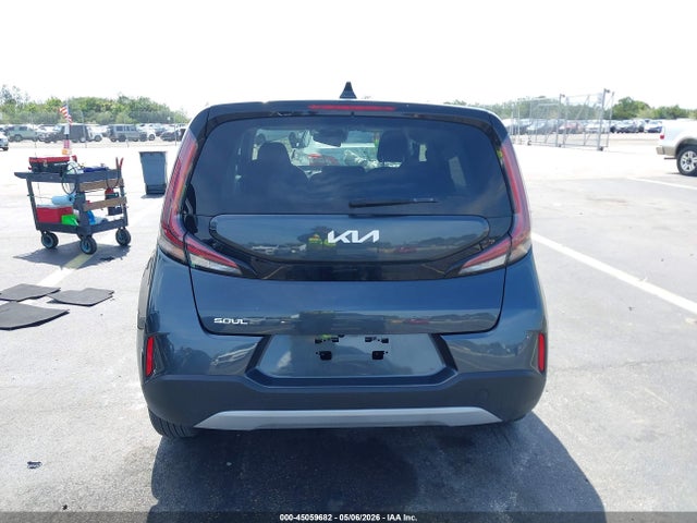 Kia Soul Lx