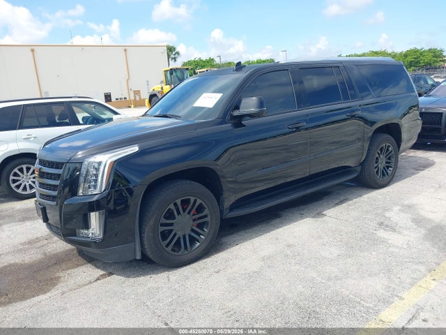 Cadillac Escalade Standard