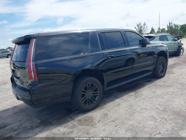 Cadillac Escalade Standard