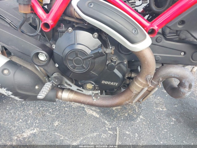 Ducati Monster 797+