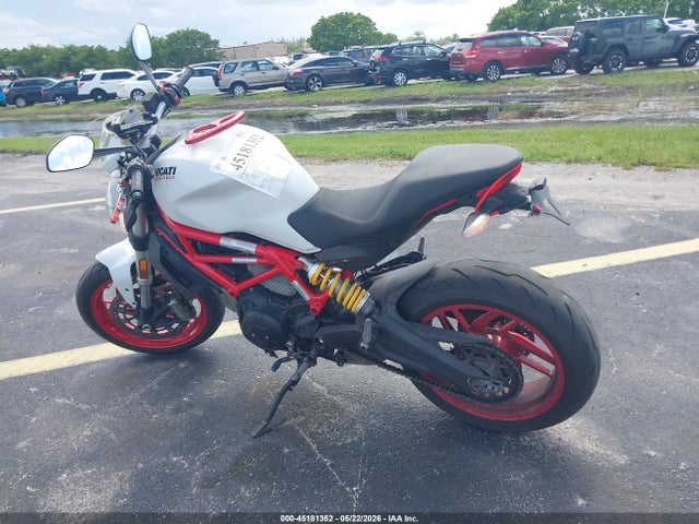 Ducati Monster 797+