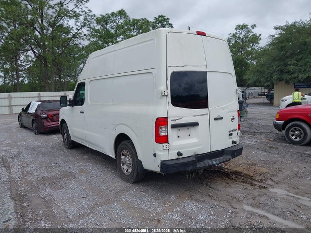 Nissan Nv