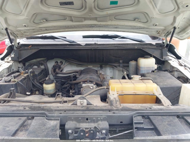 Nissan Nv