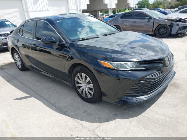 Salvage Toyota Camry Image