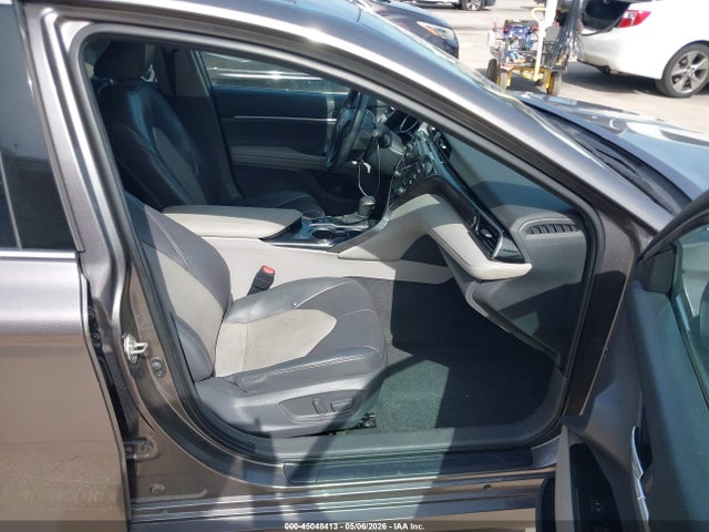 Toyota Camry Xle