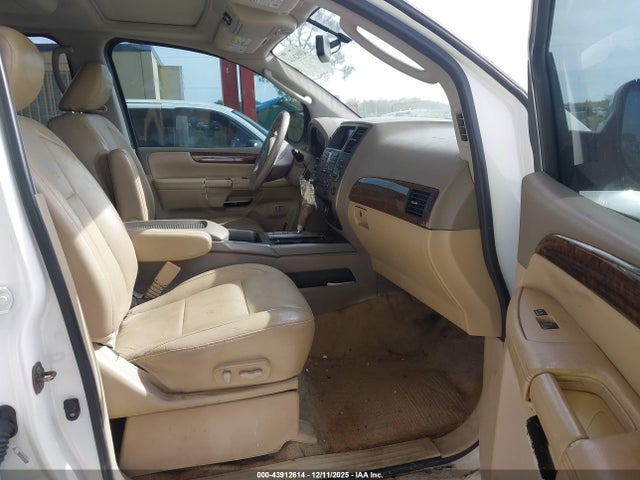 Nissan Armada Platinum