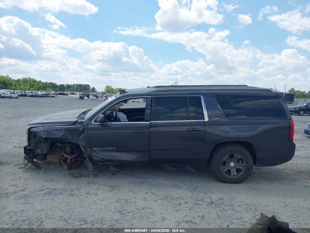 Chevrolet Suburban 1500 Lt