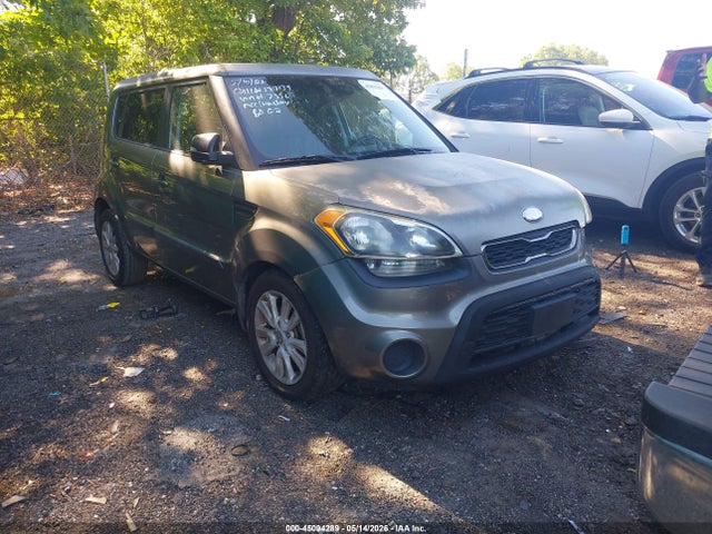 Salvage Kia Soul Image