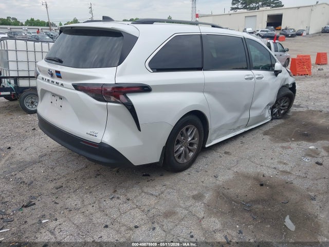 Toyota Sienna Xle