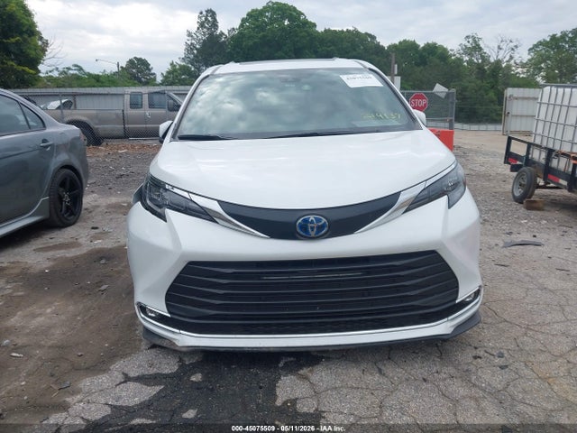 Toyota Sienna Xle