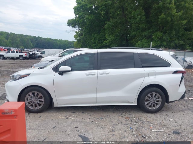 Toyota Sienna Xle