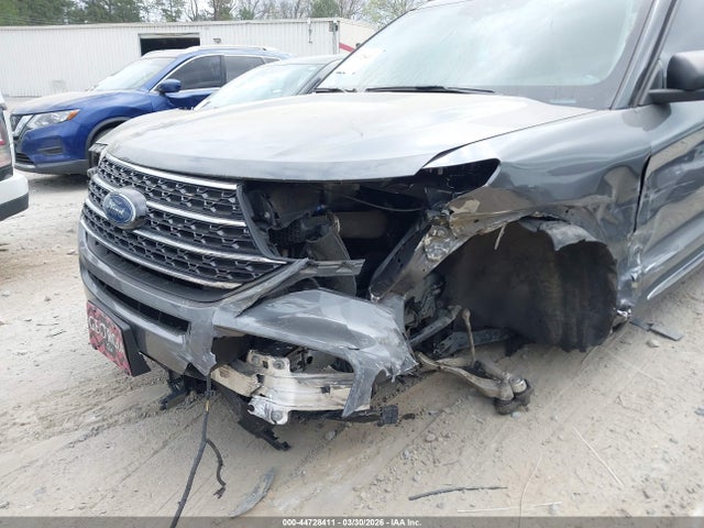 Ford Explorer Xlt