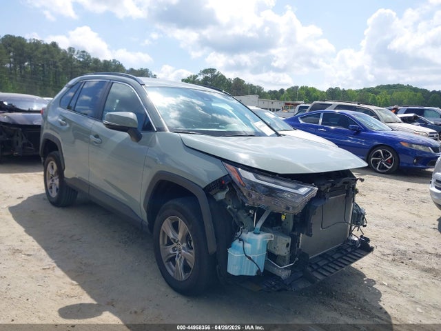 Salvage Toyota RAV4 Image