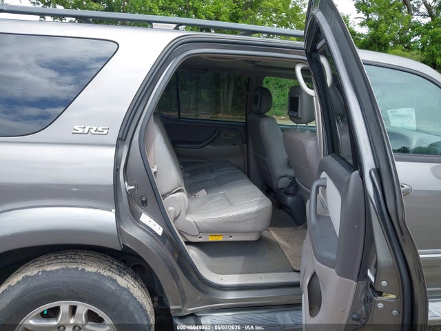 Toyota Sequoia Sr5 V8