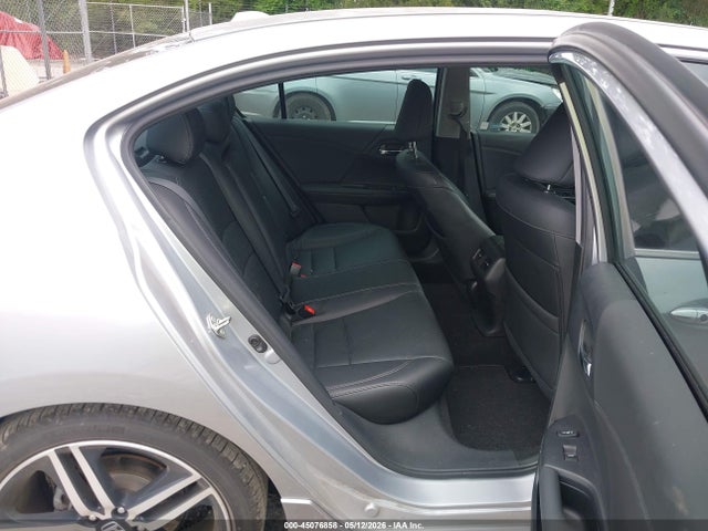 Honda Accord Touring V6