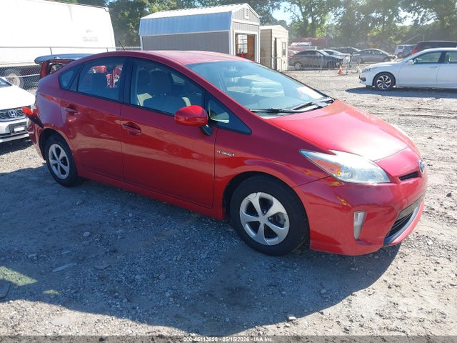 Salvage Toyota Prius Image