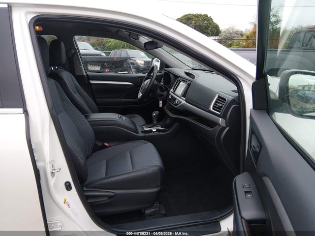 Toyota Highlander Le