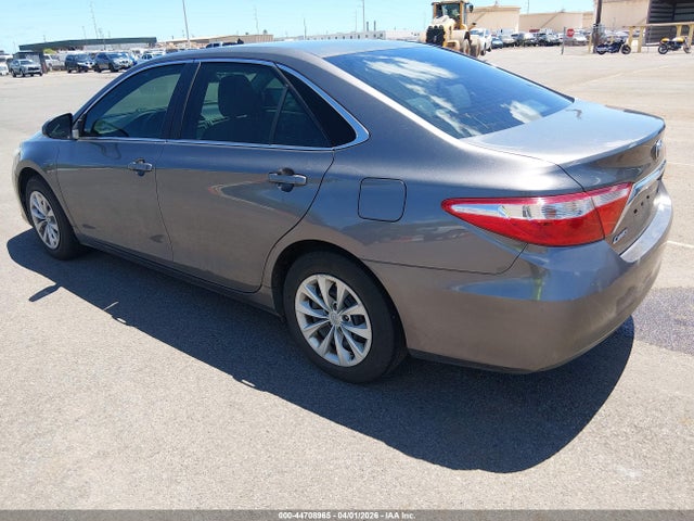 Toyota Camry Le