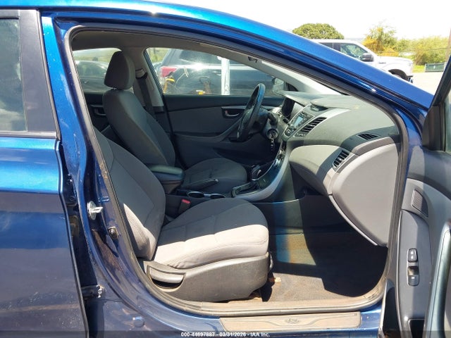 Hyundai ELANTRA Se