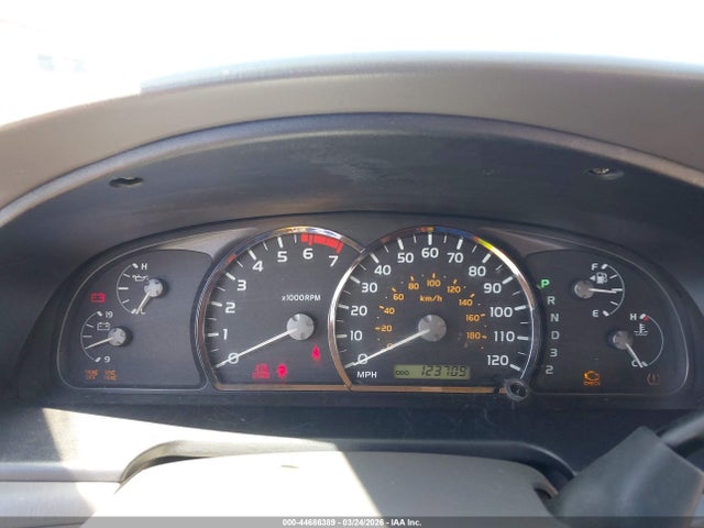 Toyota Sequoia Sr5 V8
