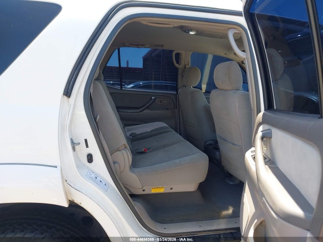 Toyota Sequoia Sr5 V8