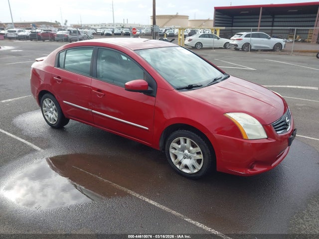 Salvage Nissan Sentra Image
