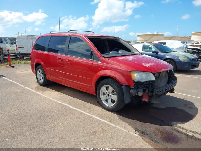 Salvage Dodge Grand Caravan Image