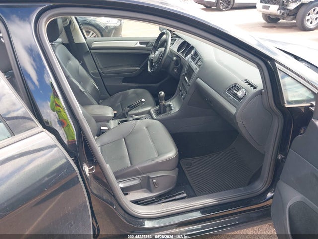 Volkswagen Golf Tsi S 4-door