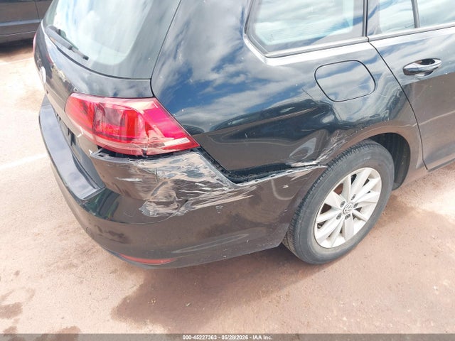 Volkswagen Golf Tsi S 4-door