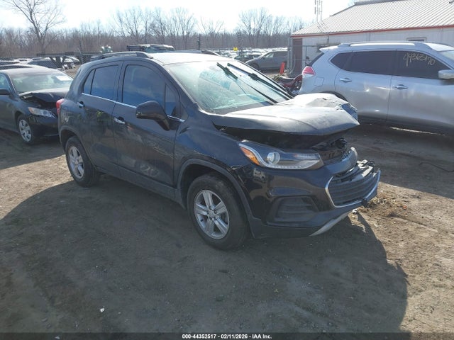 Salvage Chevrolet Trax Image