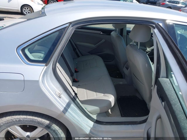 Volkswagen Passat 1.8t Limited Edition