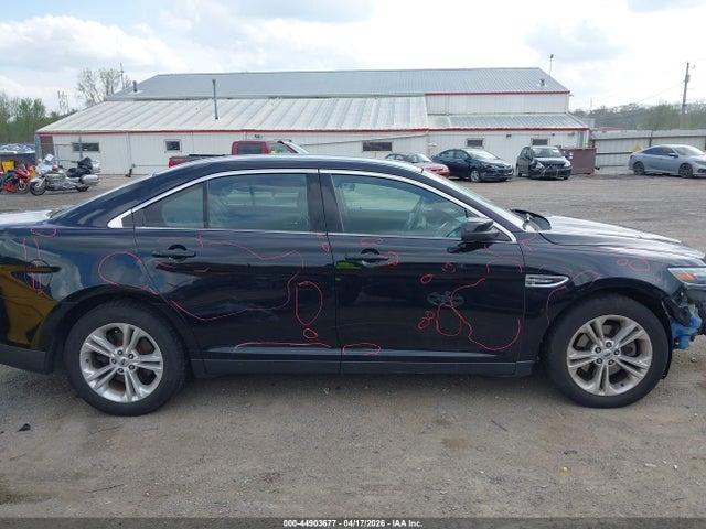 Ford Taurus Sel
