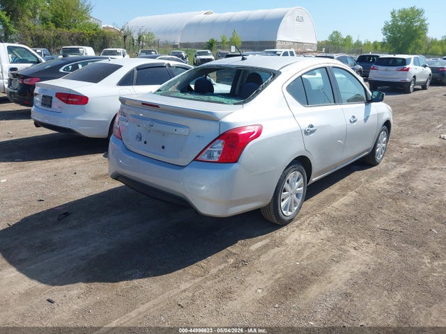 Nissan Versa 1.6 Sv