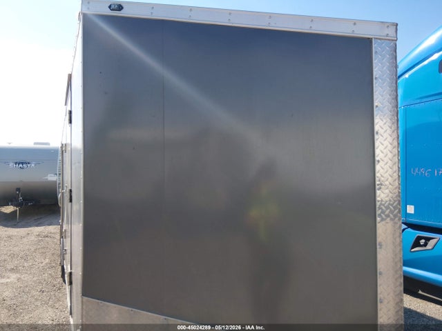 Trailer Nomad Enclosed Trailer