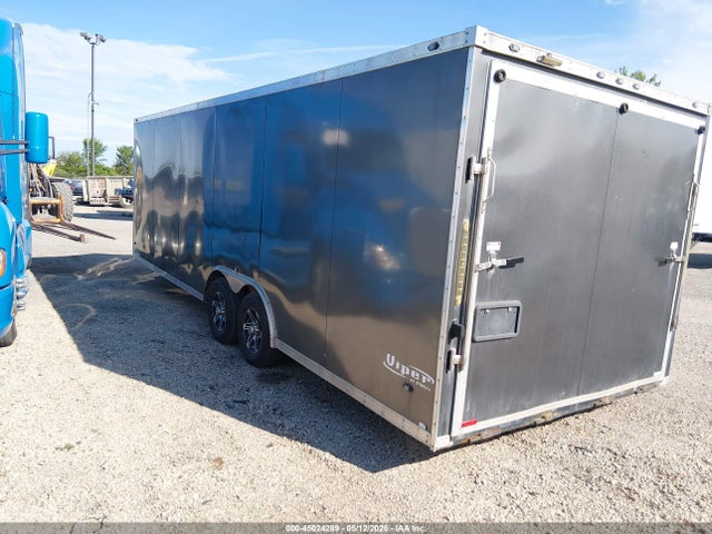 Trailer Nomad Enclosed Trailer