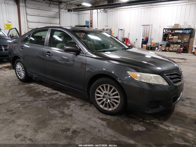 Salvage Toyota Camry Image