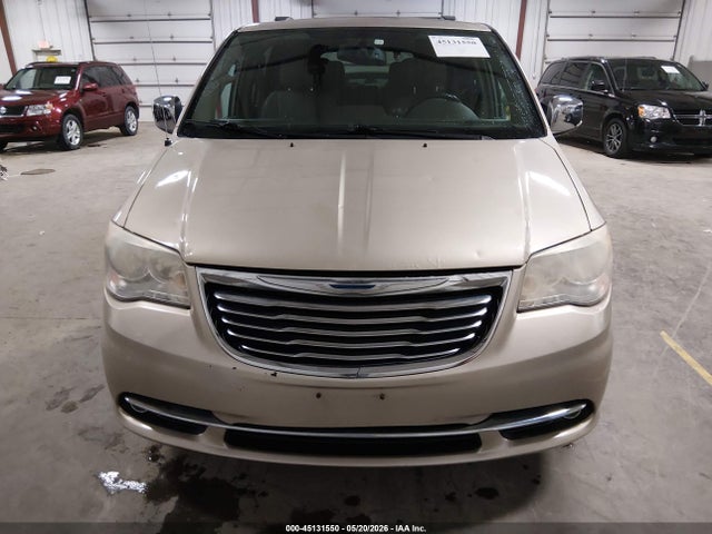 Chrysler Town & Country Touring-l