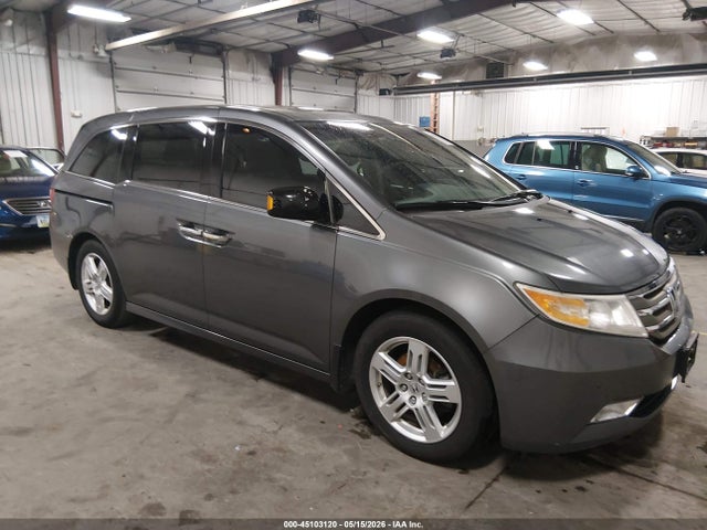 Salvage Honda Odyssey Image