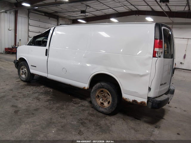 GMC Savana Standard