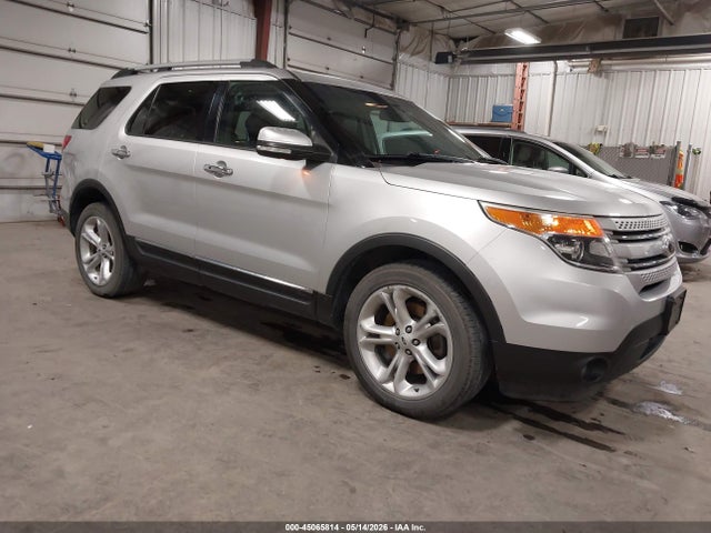Salvage Ford Explorer Image