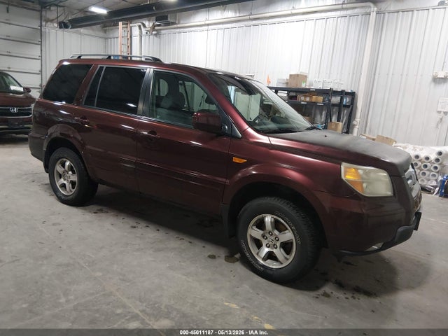 Salvage Honda Pilot Image