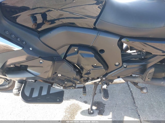 BMW K1600 B