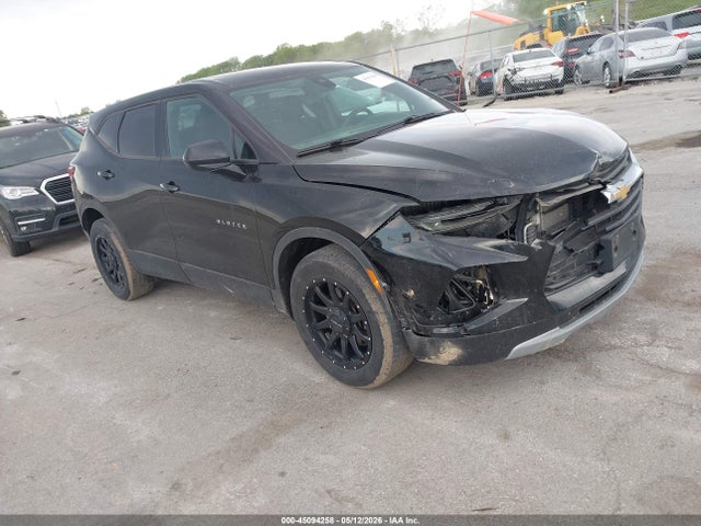 Salvage Chevrolet Blazer Image
