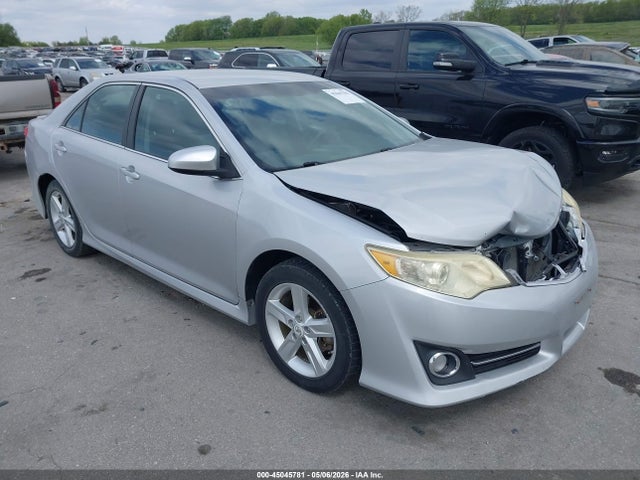 Salvage Toyota Camry Image